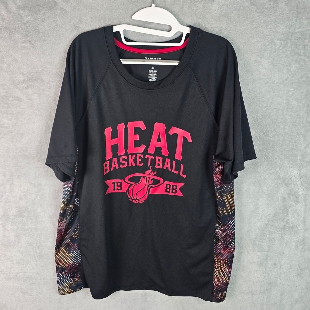 UNK Miami Heat NBA Basketball Shirt Mens XL Black Red Graphic Tee Raglan Sleeve